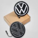 volkswagen golf 8 logotipo iluminado
